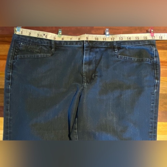 Banana Republic Trouser Jean, size 31L - Picture 6 of 8